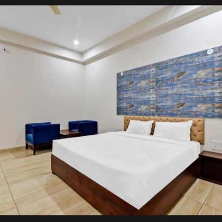 Hotel Amrapali Inn Jaipur Ngoại thất bức ảnh